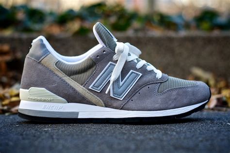 new balance sneakers 996